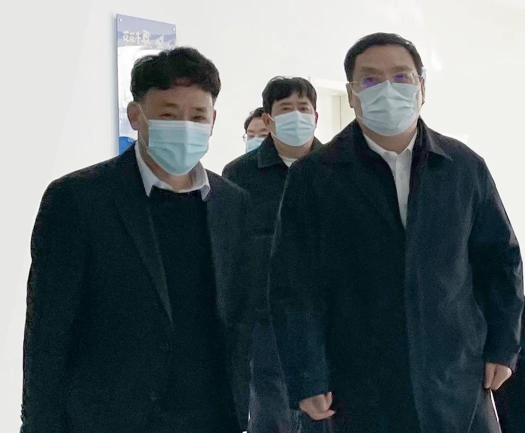 快訊 | 駐馬店市委副書記、市長李躍勇一行蒞臨花花牛乳業(yè)集團(tuán)平輿瑞亞牧場調(diào)研 快訊 | 駐馬店市委副書記、市長李躍勇一行蒞臨花花牛乳業(yè)集團(tuán)平輿瑞亞牧場調(diào)研